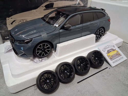 Minichamps bmw m5 touring - minichamps,