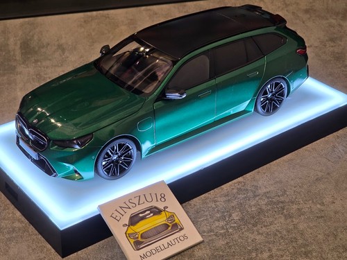 Minichamps bmw m5 touring - 1:18,