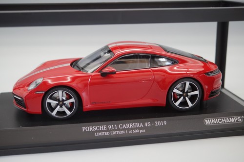 Minichamps 155067326 - 1/18,