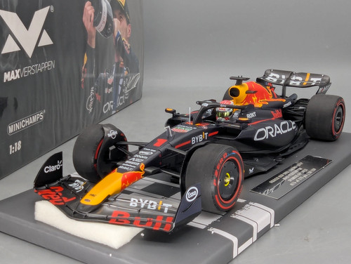 Modellautos minichamps - 1:18,