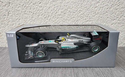 Minichamps mercedes amg - 1:18,