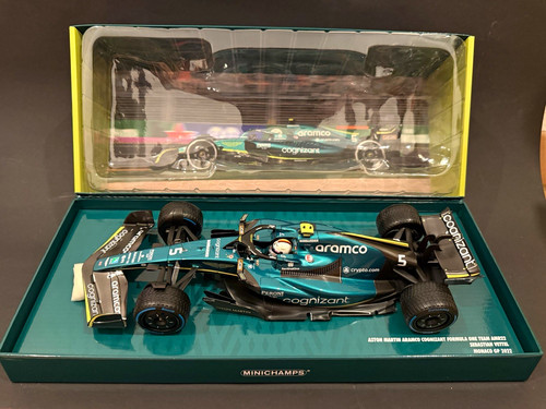 Minichamps aston martin - aston, amr22
