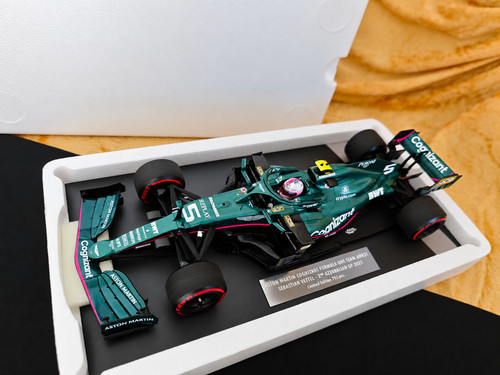 Vettel aston martin amr21 - f1,
