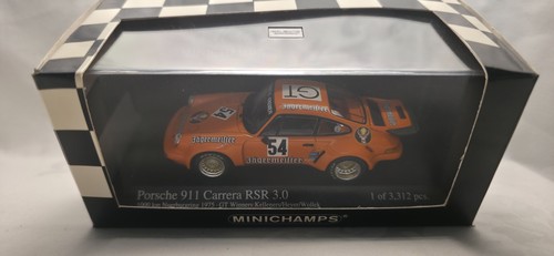 Minichamps porsche 911 - 1:18,