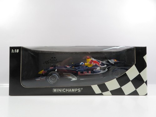 Minichamps 100060014 red - 1:18,