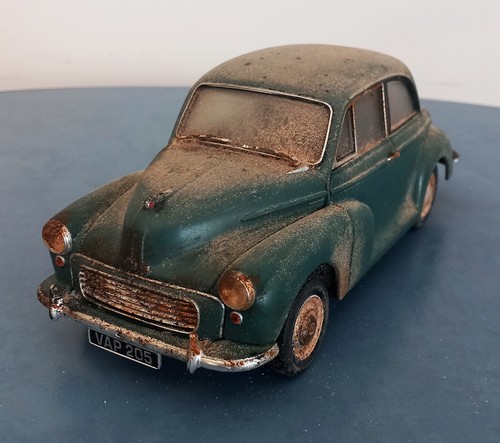 Morris minor saloon - minor,