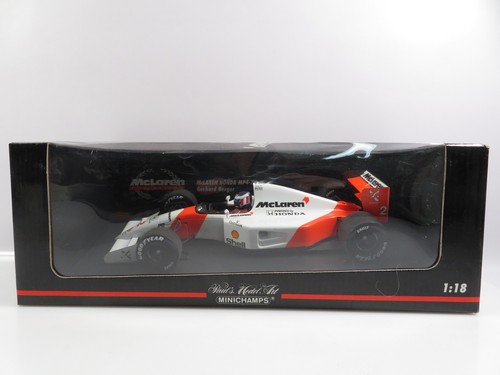 Minichamps 530921802 - 1:18,